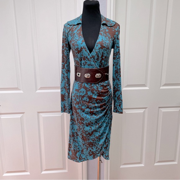 Louis Verdad Dress, Comes with brown wide leather belt, Small, Blue & Brown - Picture 1 of 16